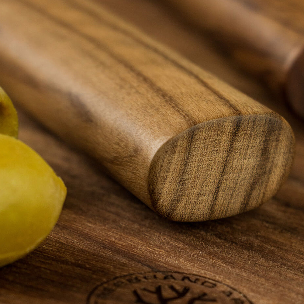 BÖKER | DAMASCUS OLIVE KNIFE TRIO WITH TOWEL