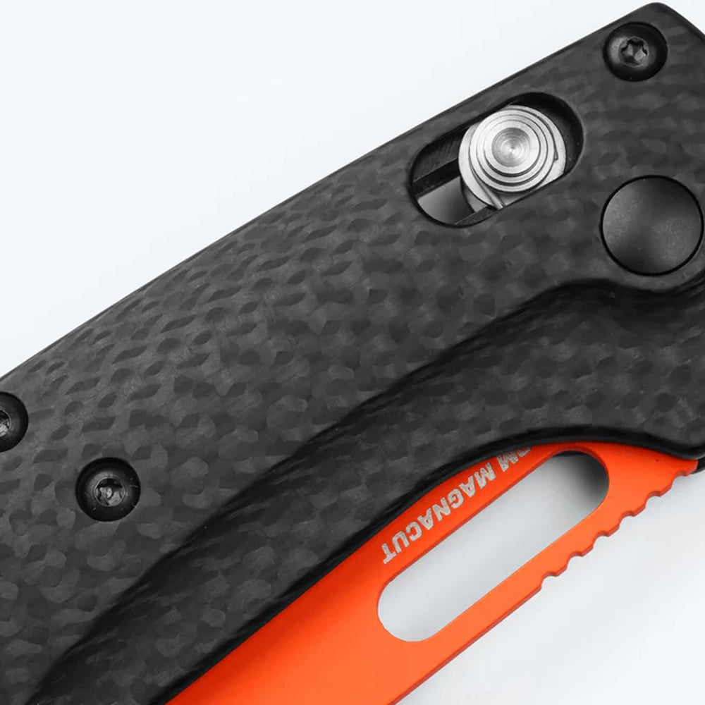 BENCHMADE | TAGGEDOUT | CARBON FIBER